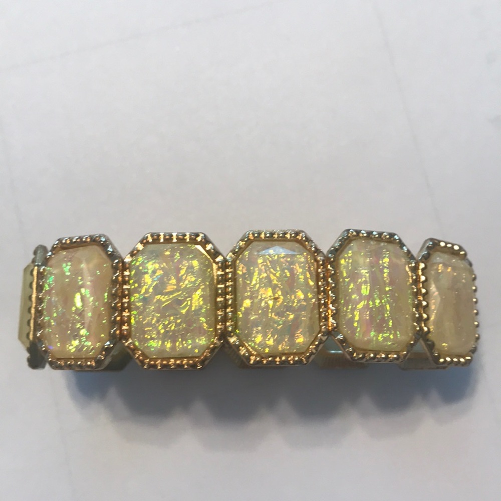 Women’s stretchy bracelet